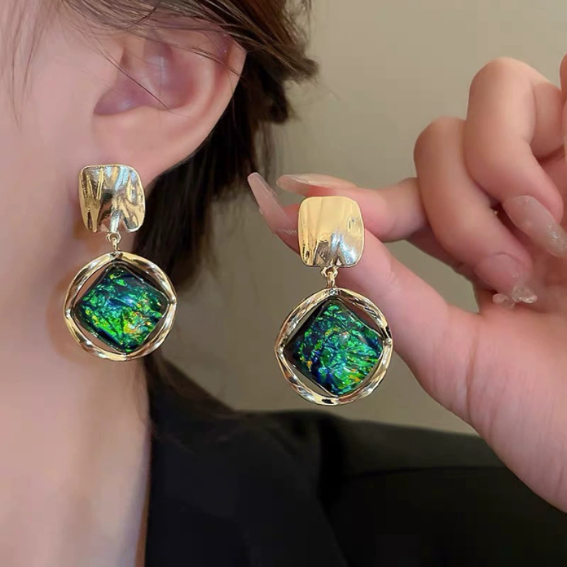 2025 New Trend Gradient Green  - огляд і ціна Ethnic Fashion Trends 2025