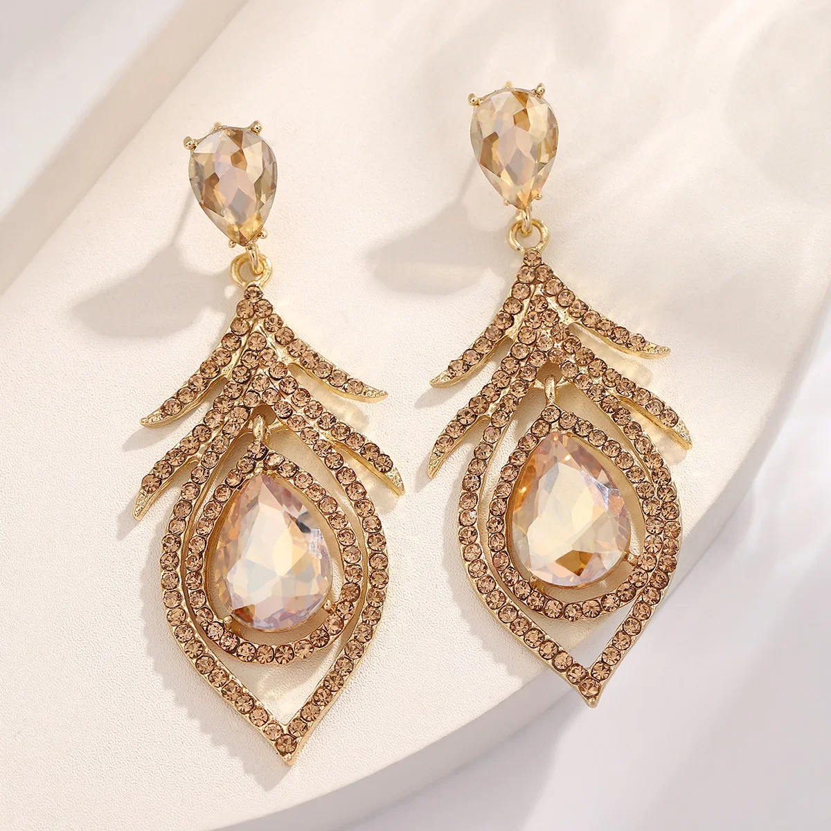 New in trend 2025 Women's earr - огляд і ціна Ethnic Fashion Trends 2025